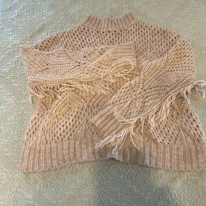 Daytrip Fringed Sweater
Size L
Color - Rose